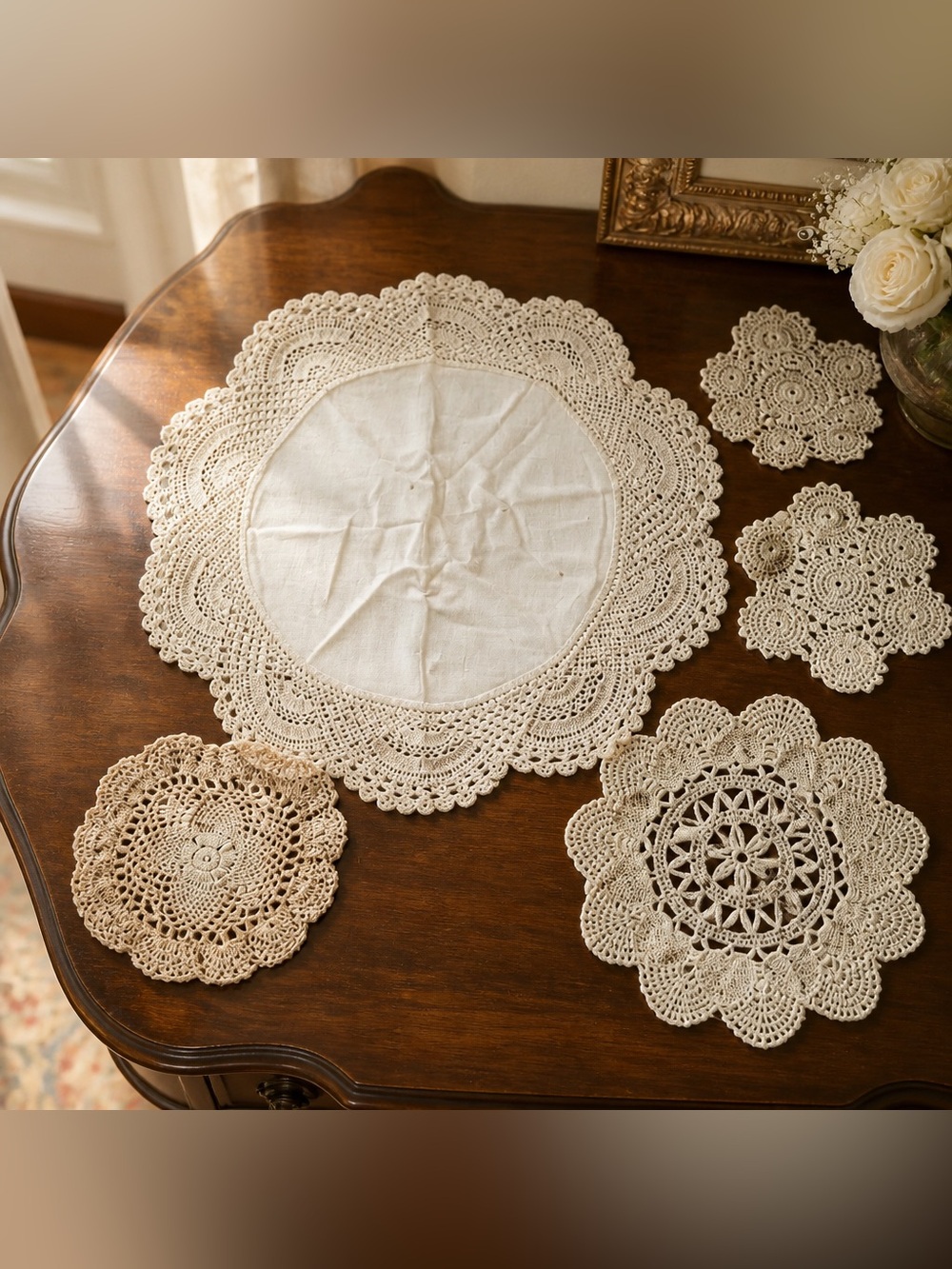 Lot of five vintage doilies